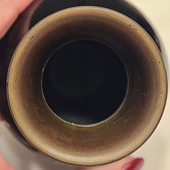 Vintage Black Lacquer brass vase with Abalone Mother of Pearl overlay  - Picture 6 of 6